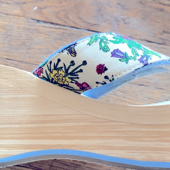 Sketchers Super Comfy SWEETEST Summer Sandals LIKE NEW💕💕💕 - Picture 6 of 8